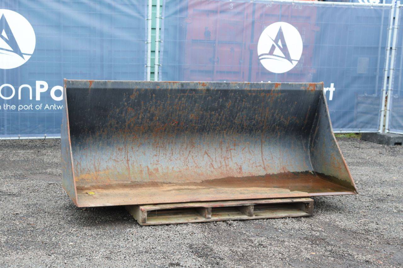 Genie 800L Soil Bucket 2016