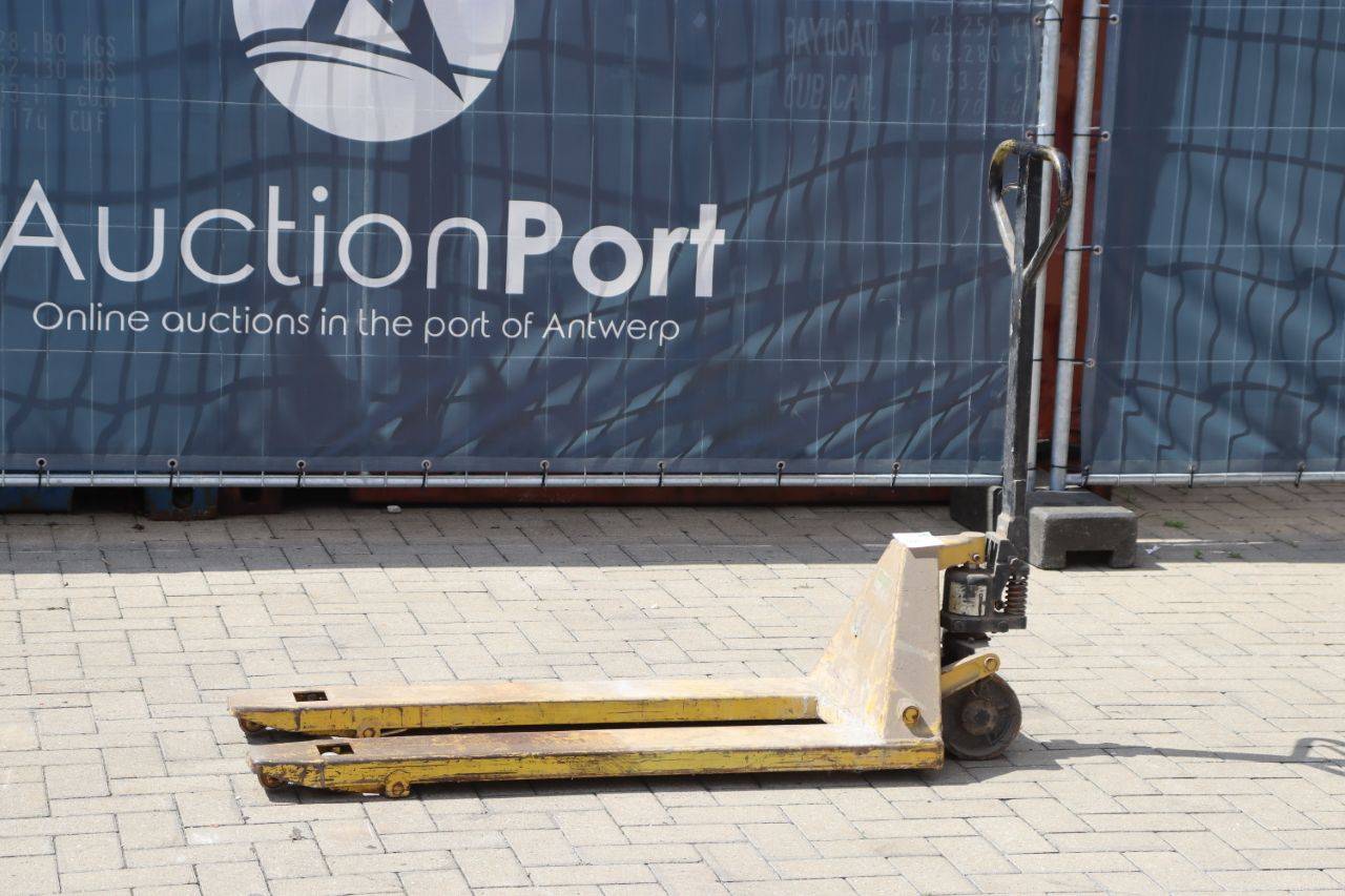 Pallet truck manual