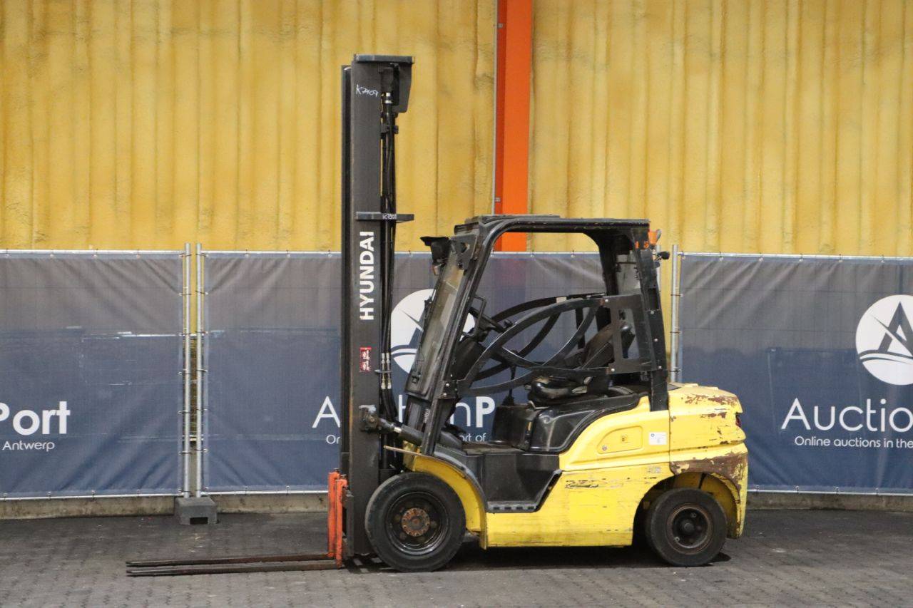 Forklift Hyundai 25D-9 Diesel 2500kg 5m 2016