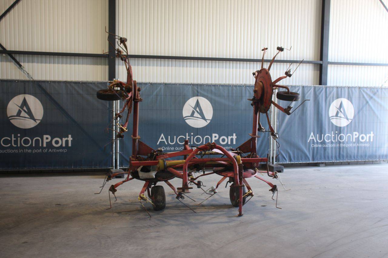 Lely Lotus 600 Hay Tedder