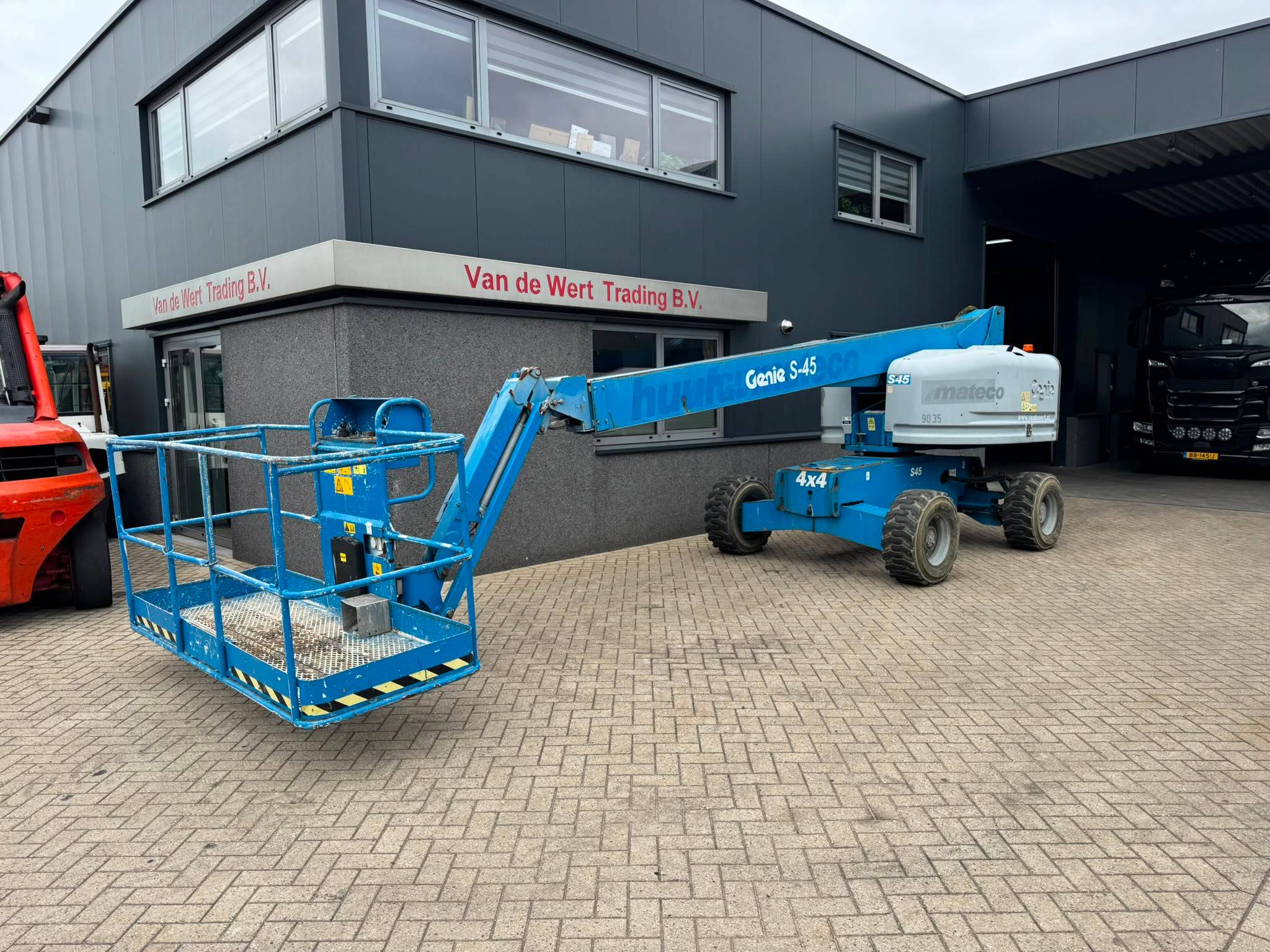 Genie S-45 Diesel Telescopic Boom Lift 15.72m 2014