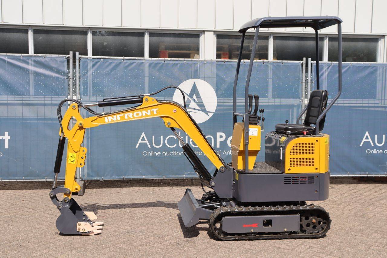 Mini excavators - Generators - Tools - Fences - Quads