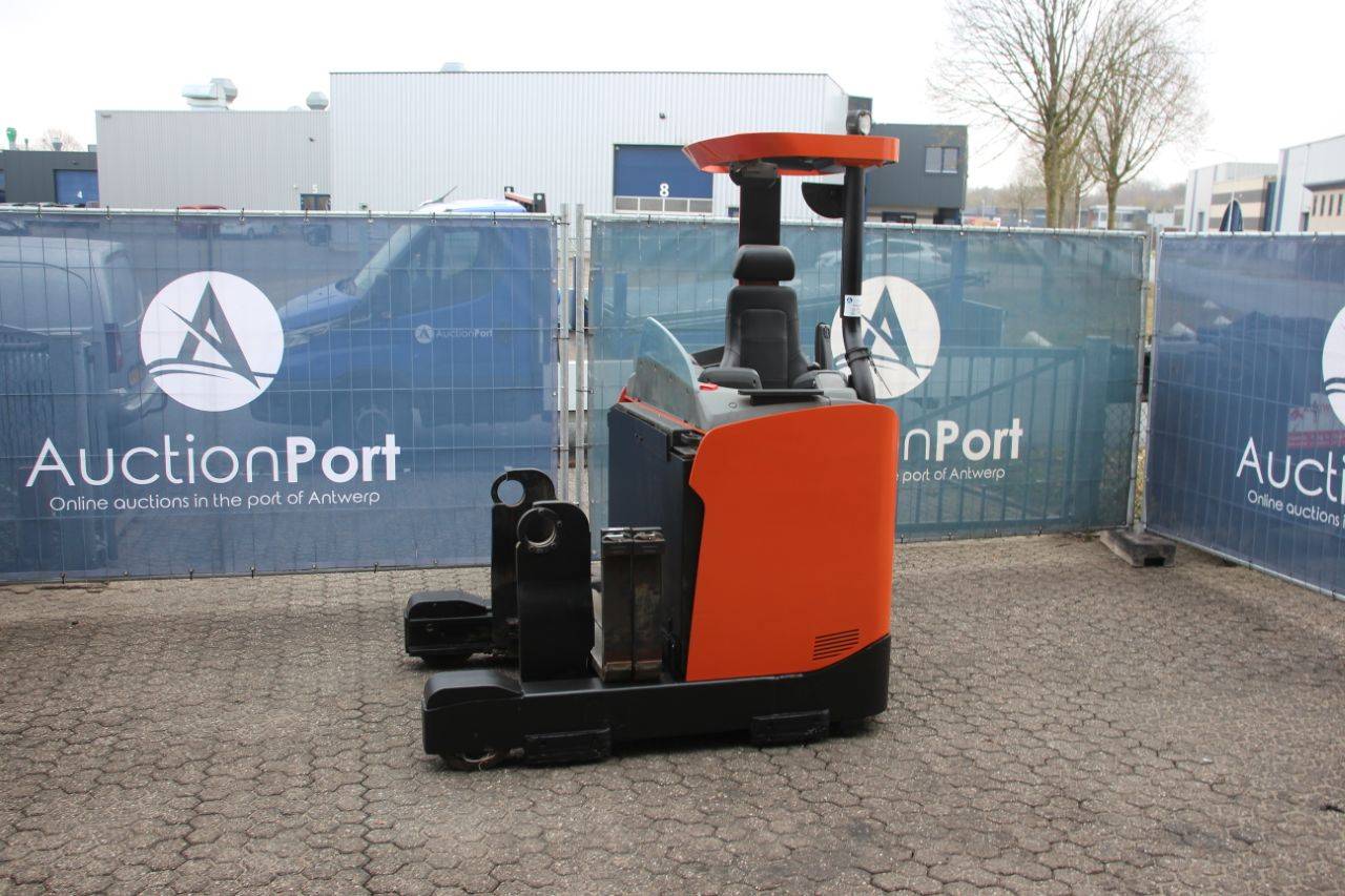 Toyota Electric Reach Truck