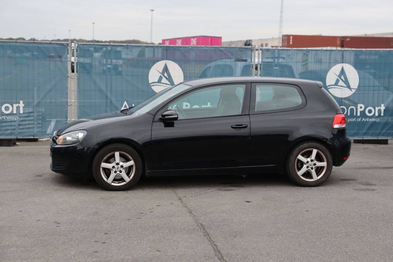 Passenger car Volkswagen Golf Petrol 122hp 2009 (Margin)