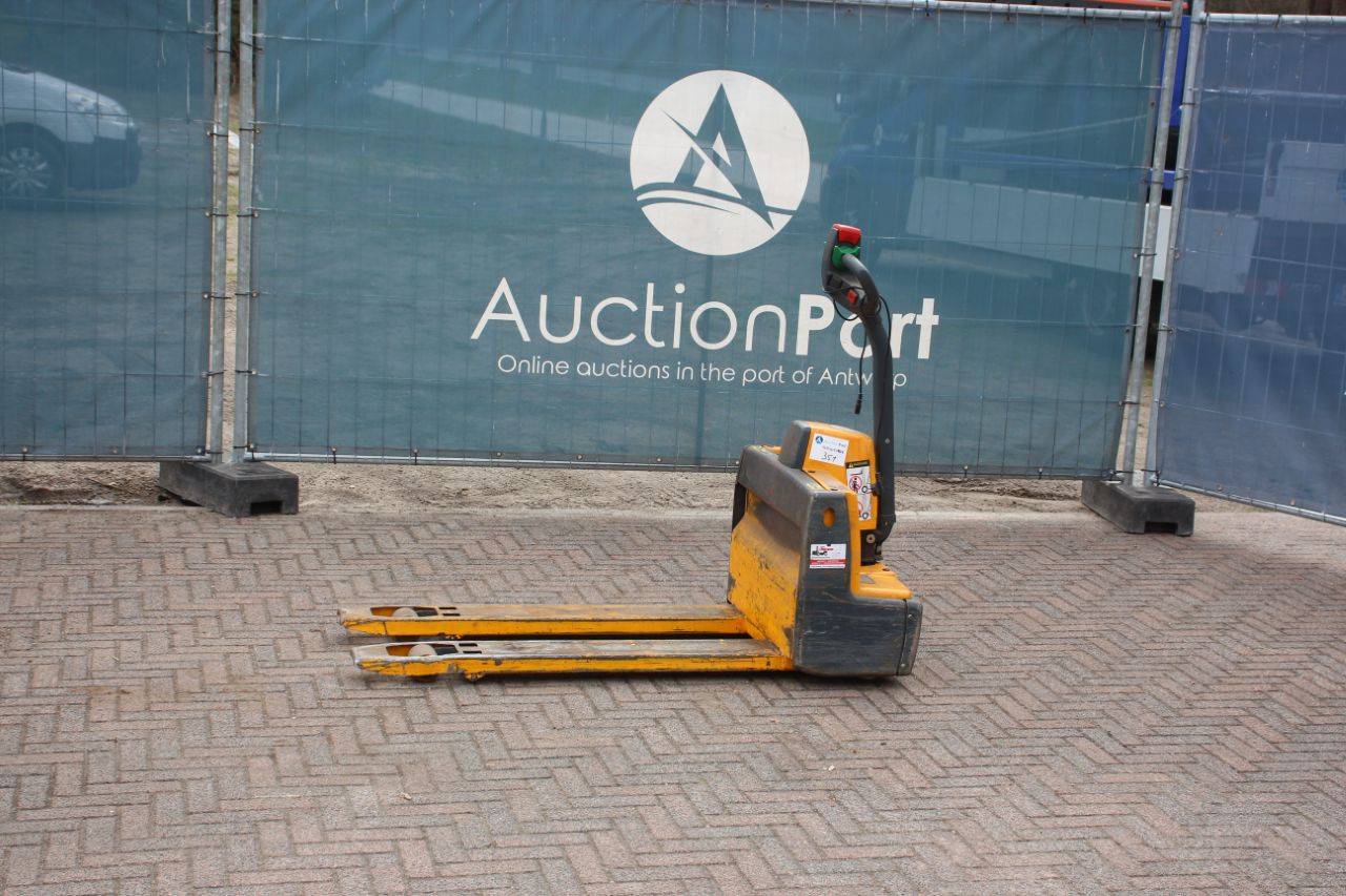 Pallet truck Jungheinrich EME 112 Electric 2006