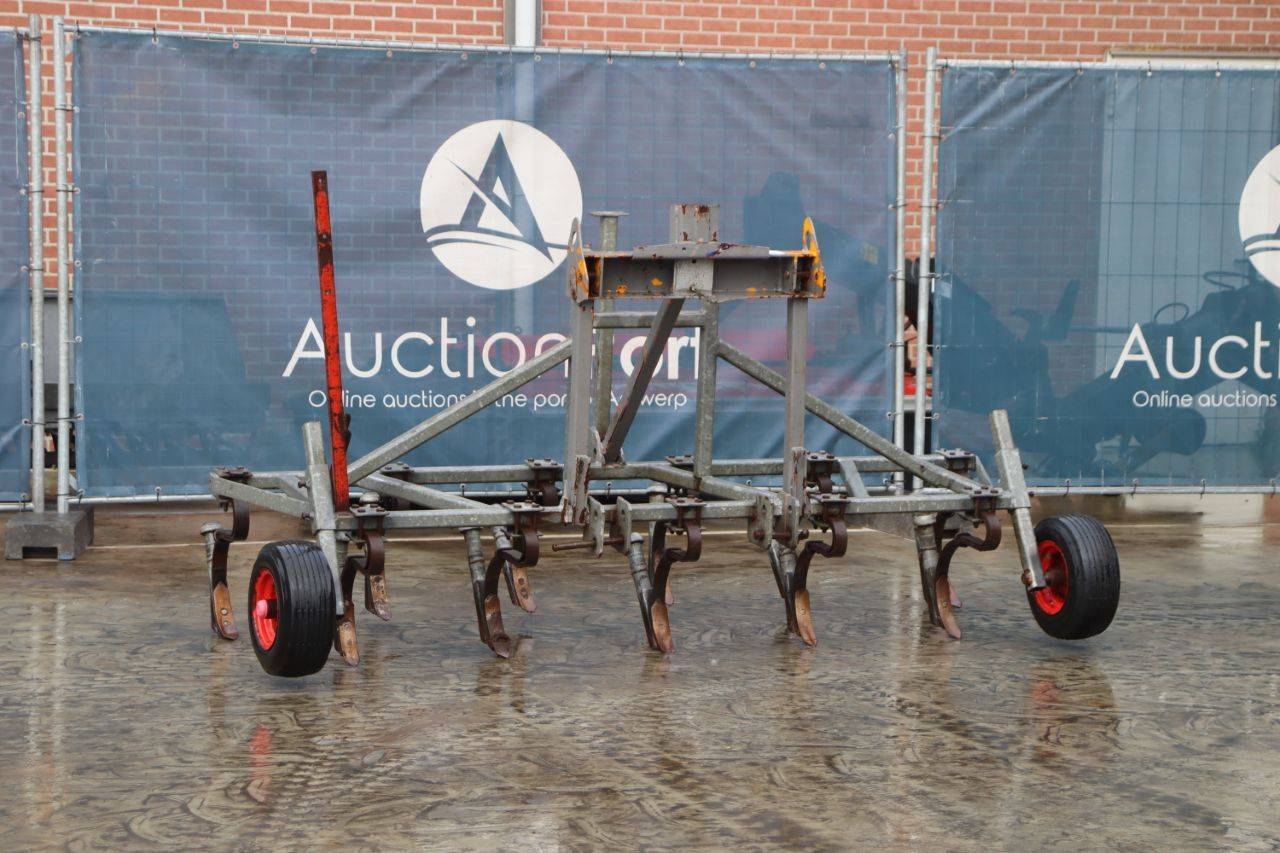 Cultivator 