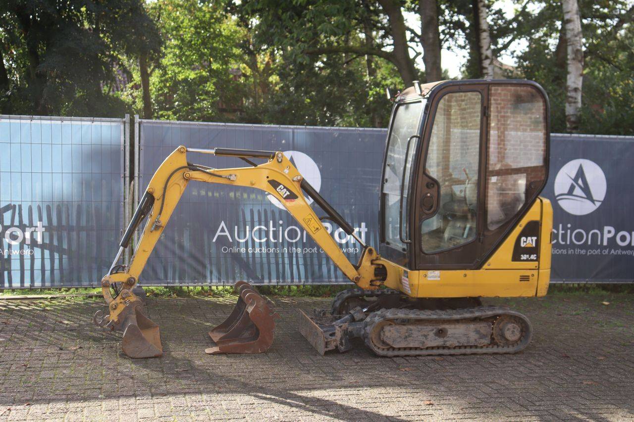 Mini excavator Caterpillar 301.4C Diesel 2014