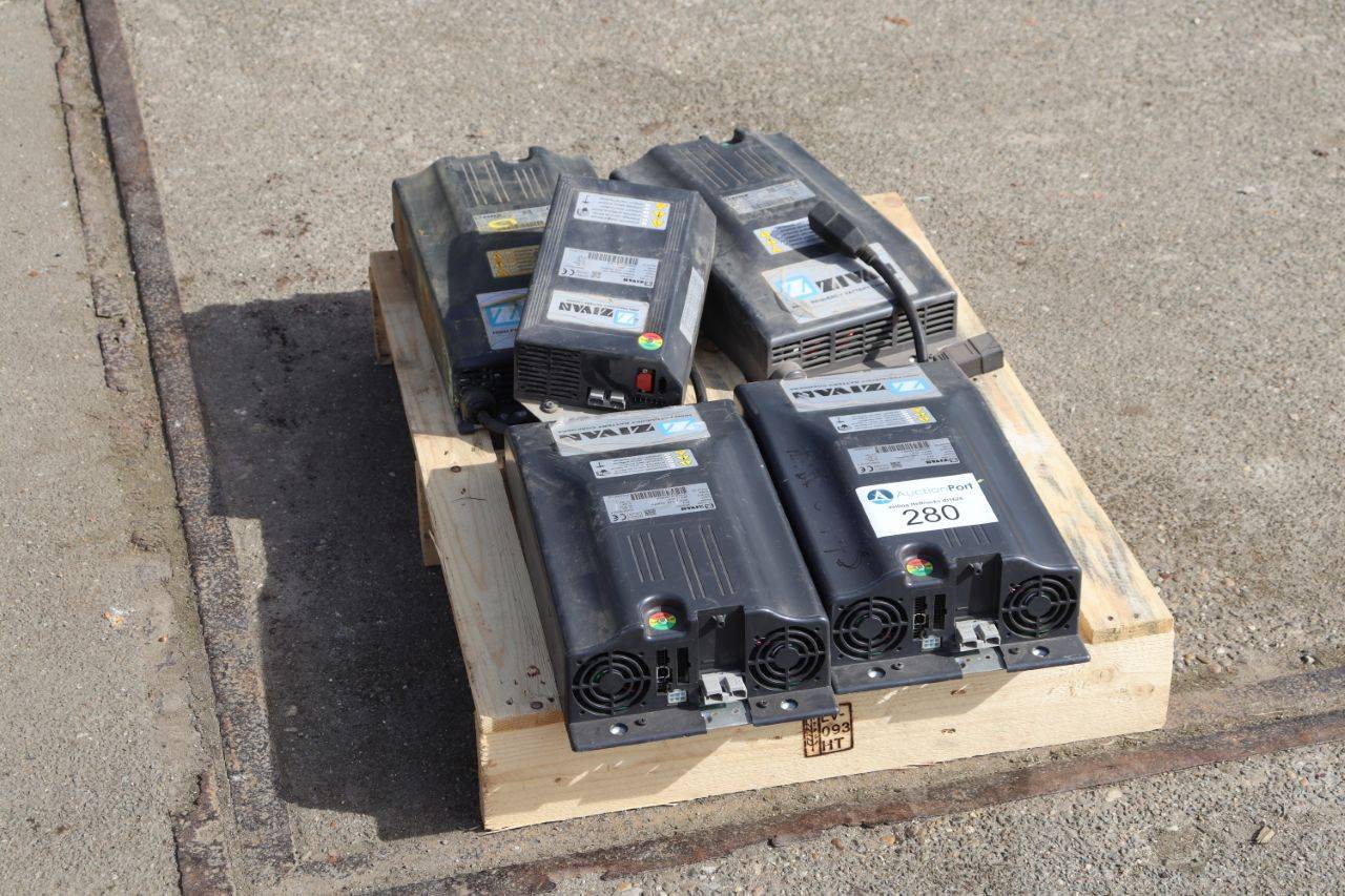 Batch of Zivan battery chargers, 5 pieces