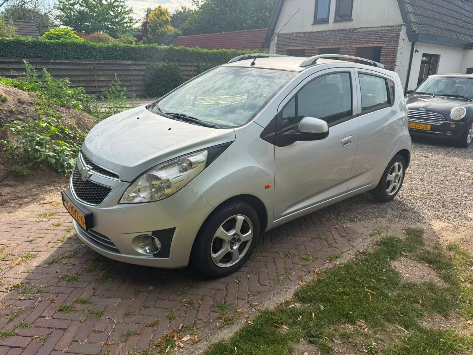 Passenger car Chevrolet Spark LPG + Petrol 65hp 2010 (Margin)