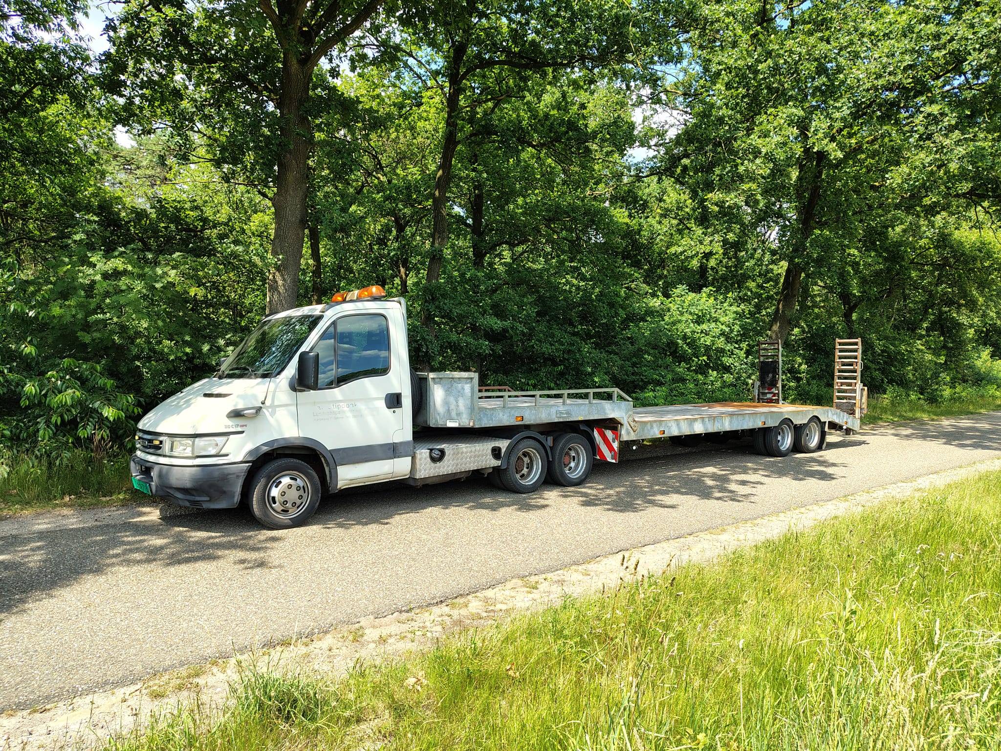 BE-Combination Iveco Daily 40C17 2005