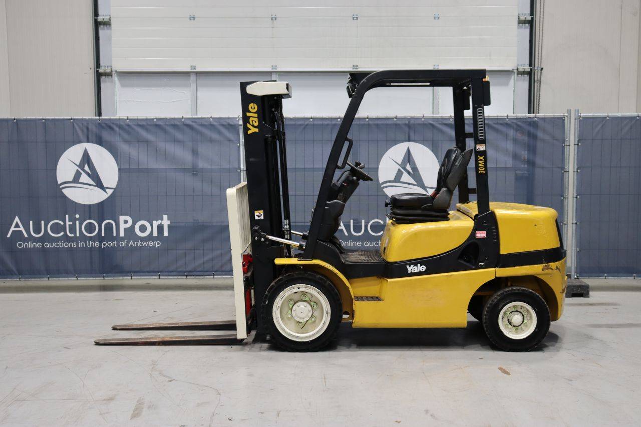 Empilhadeira Yale GDP30MXE2195 Diesel 2370kg 4,6m 2019