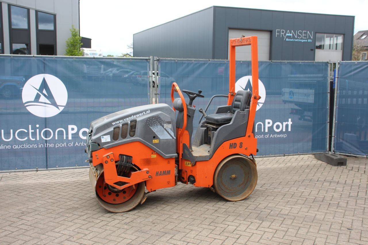 Tandem roller Hamm HD8VV Diesel 14.8kW 2015