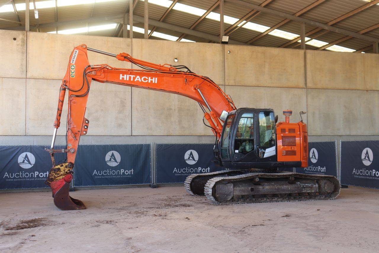 Excavadora de orugas Hitachi ZAXIS 225USLC-5B Diésel 122kW 2015
