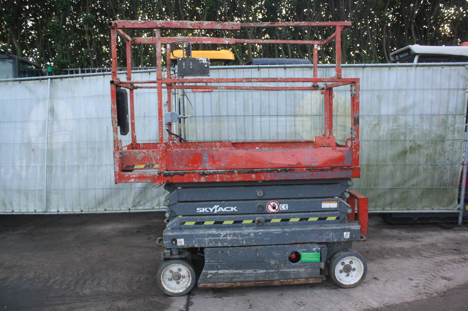 Scissor Lift Skyjack SJIII-3219 Electric 7.8m 2015