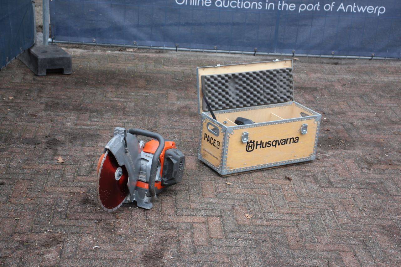 Husqvarna K1 Electric Power Cutter with Battery Set
