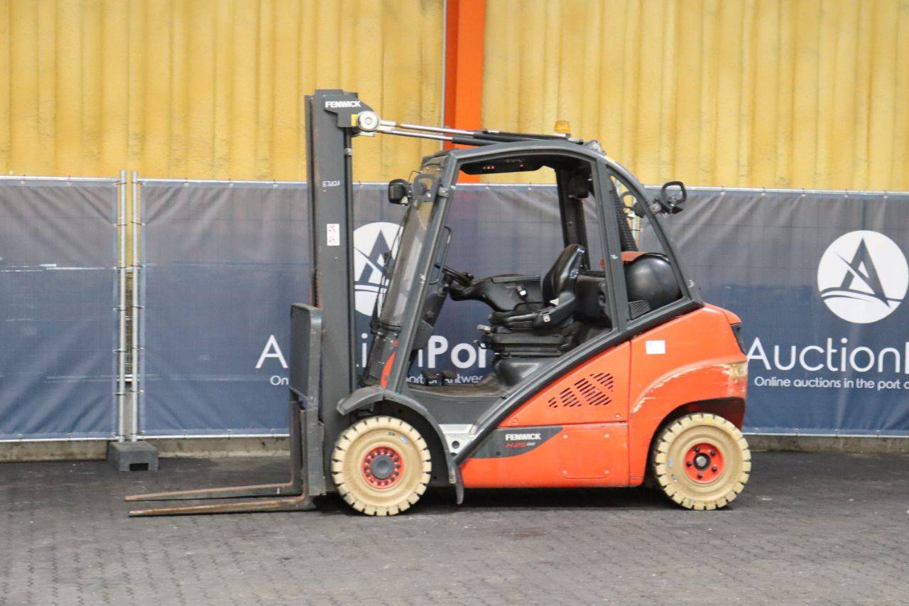 Forklift Fenwick-Linde H25T-02 LPG 2500kg 2016