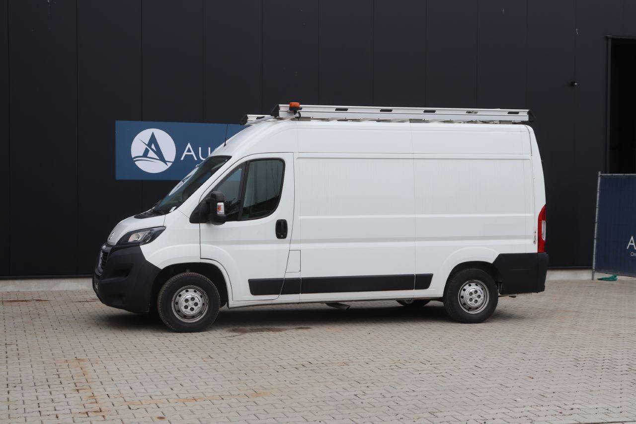 Peugeot Boxer Van 119hp Diesel 2021