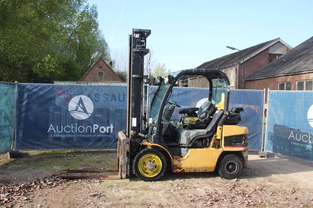 Forklift Caterpillar DP35N LPG 3500kg 4.5m 2006
