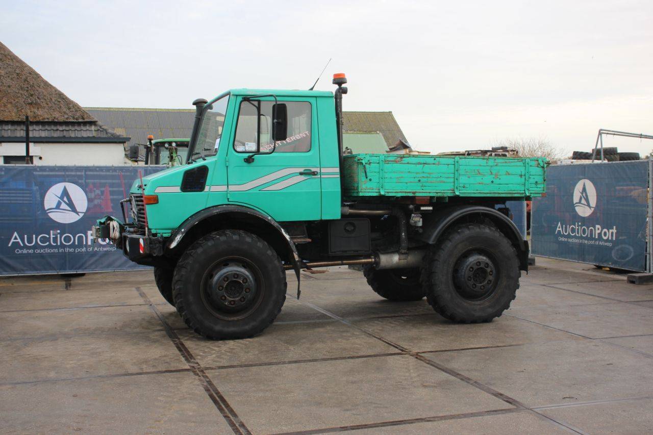 Mercedes-Benz Unimog 1300 Diesel 110kW Truck (Margin)
