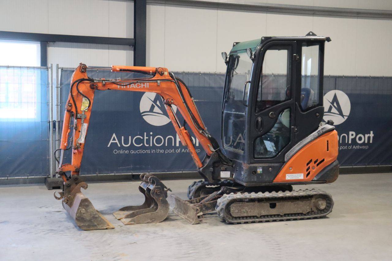 Mini excavator Hitachi ZX18-3 CLR Diesel 10.7kW 2012