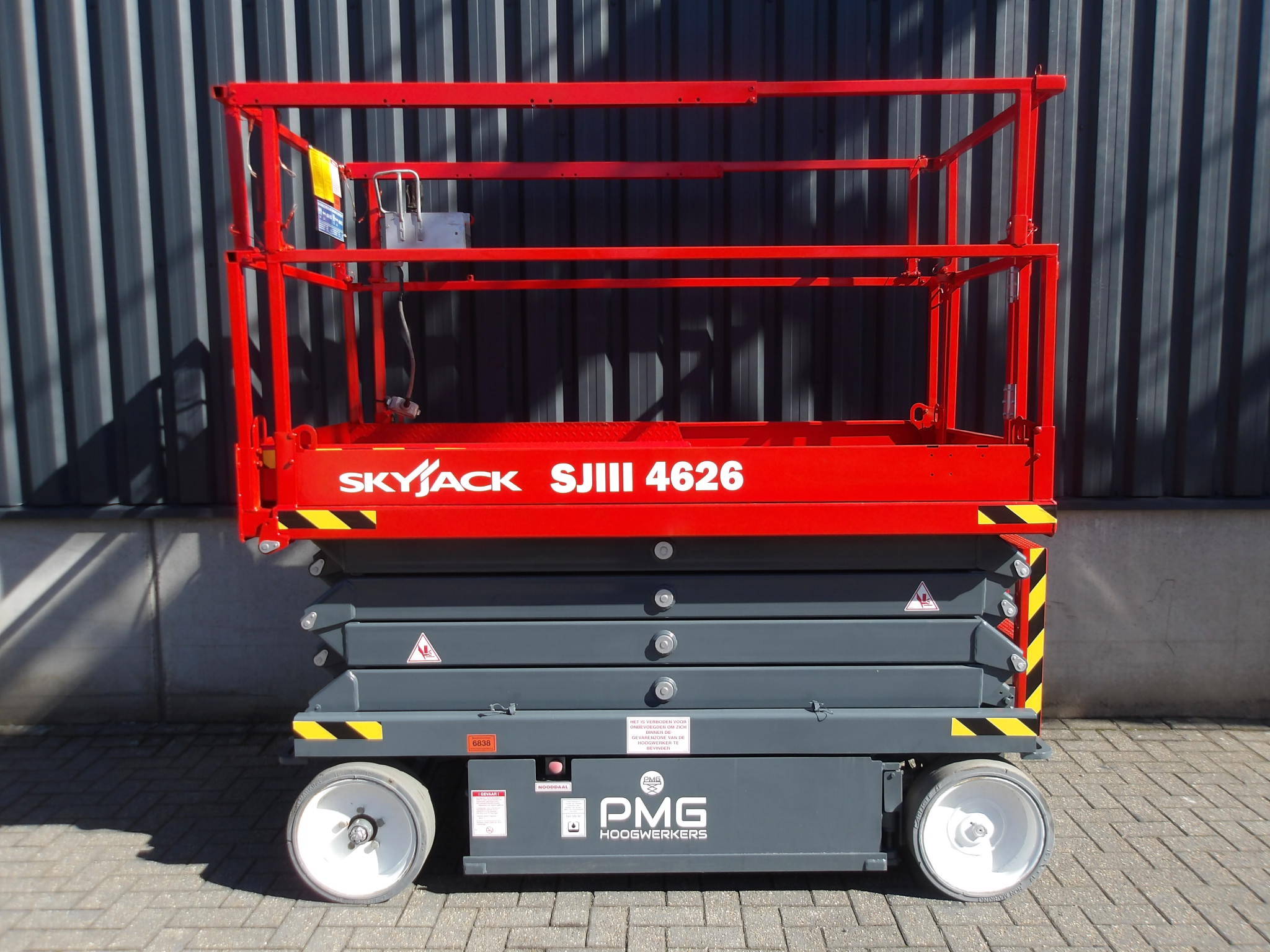 Nacelle élévatrice électrique à ciseaux SkyJack SJ4626 9,92 m 2016
