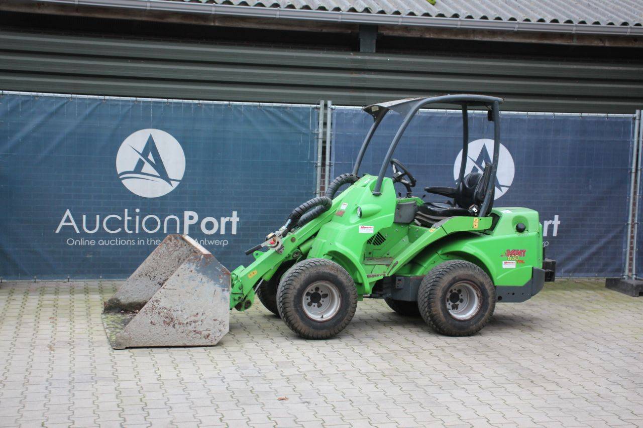 Knickgelenkter Radlader Avant 630 Diesel 2017