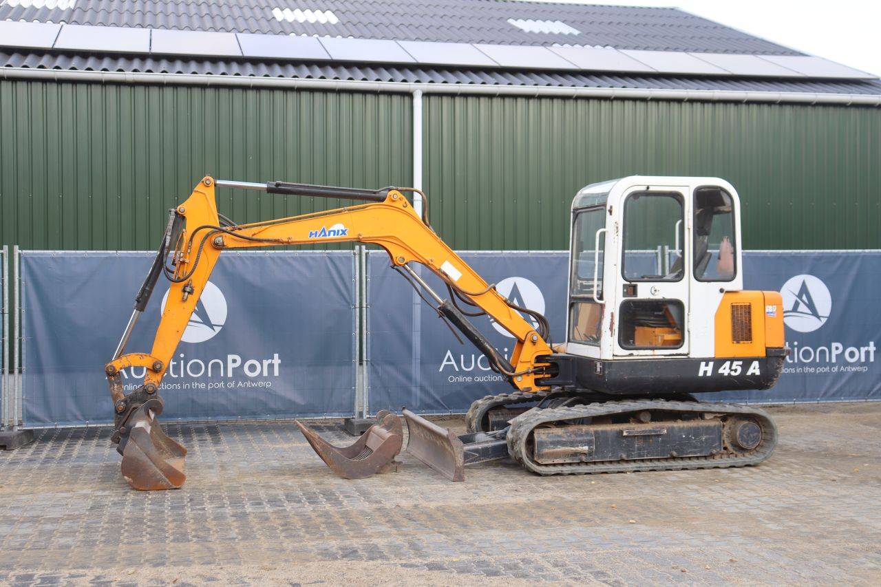 Rupsgraafmachine Hanix H45A Diesel 1996