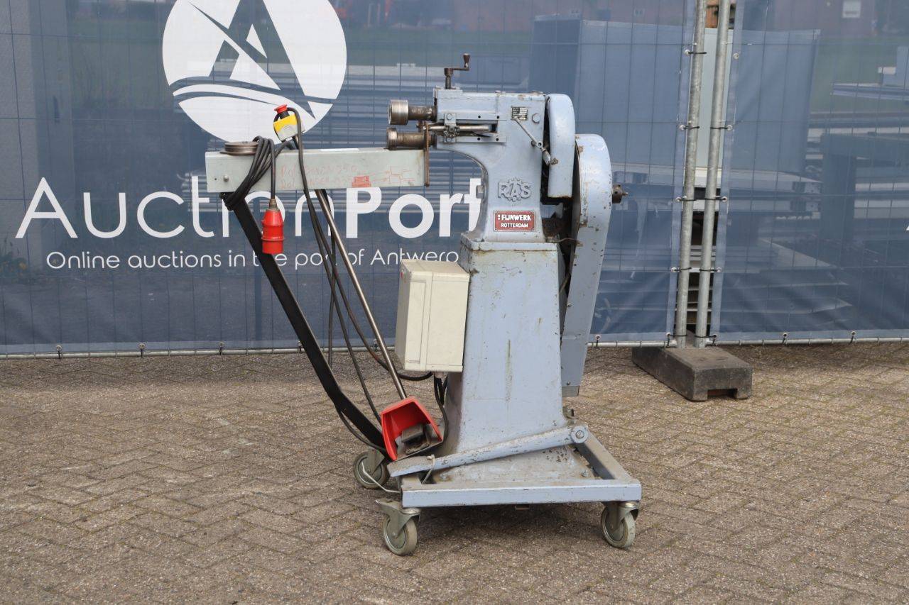 Pre-machine RAS 110M Electric 1961