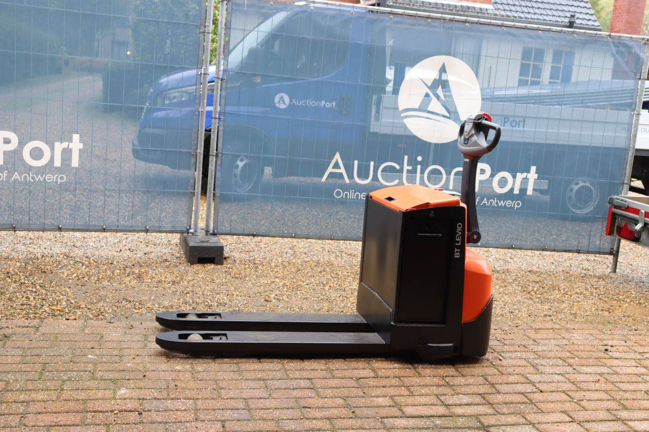 Toyota LWE200 Electric Pallet Truck 2000kg 2021