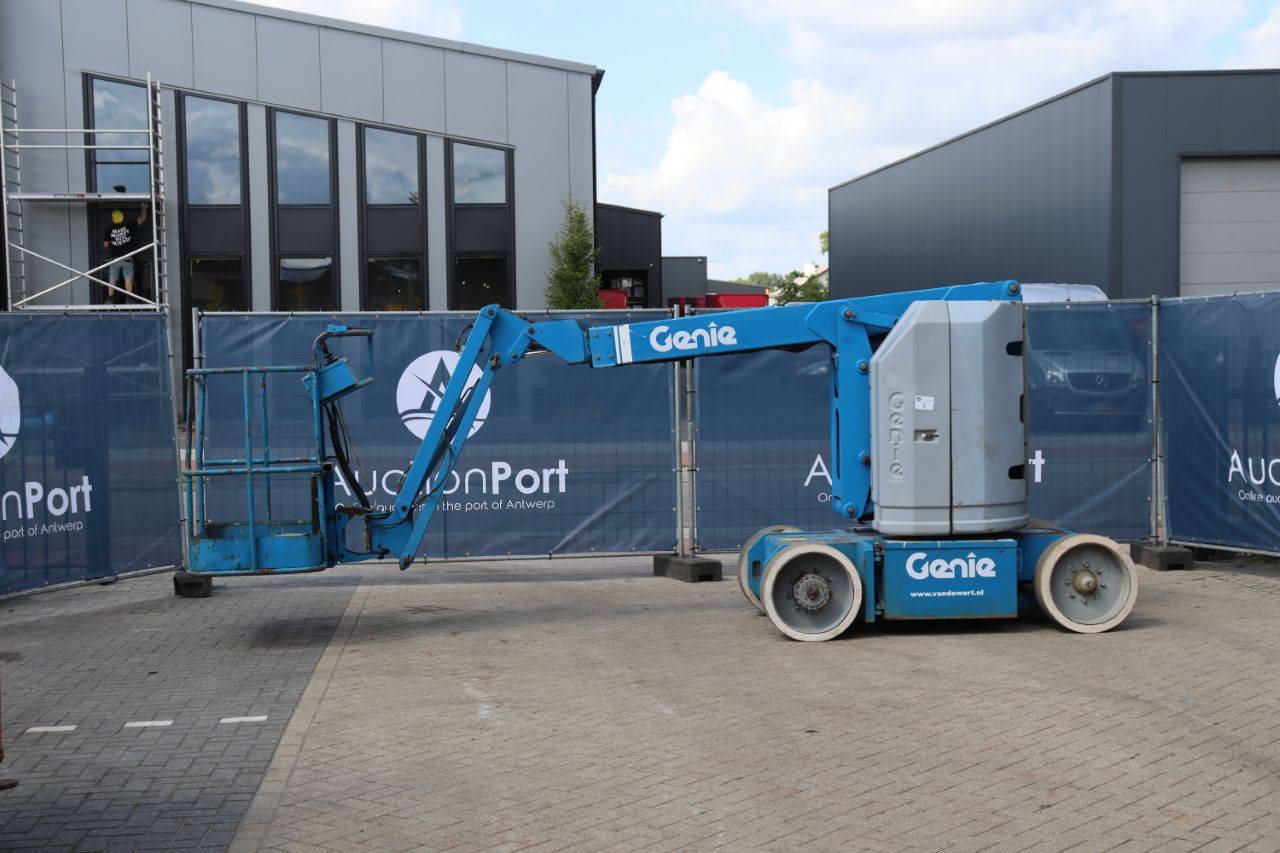 Genie Z-30-N Electric Articulating Boom Lift 11.14m 1996