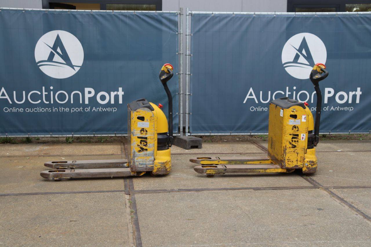 Lot of Pallet Trucks Yale MP16 Electric 1600kg 2008