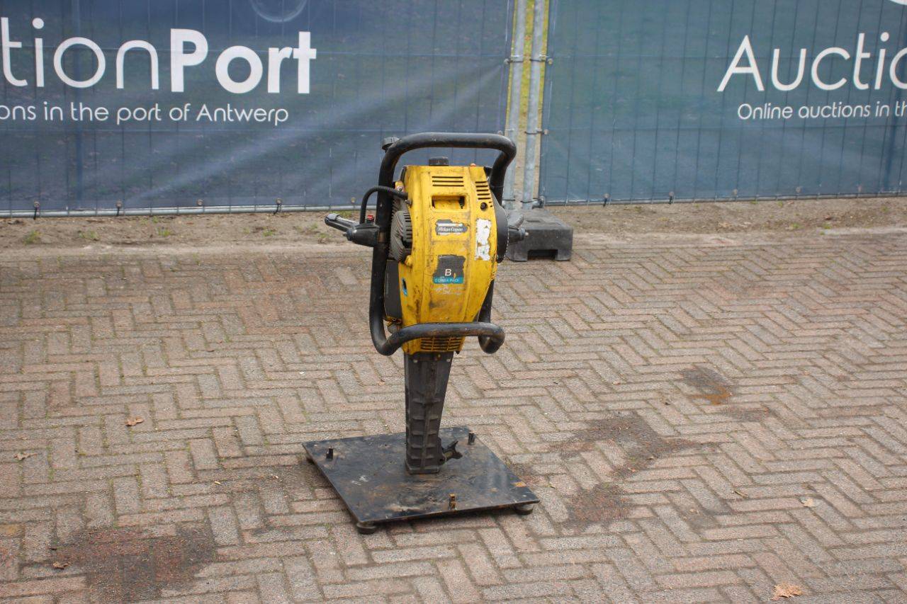 Vibratory rammer Atlas Copco Cobra PROi Petrol