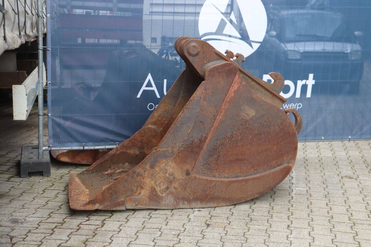 Excavator bucket