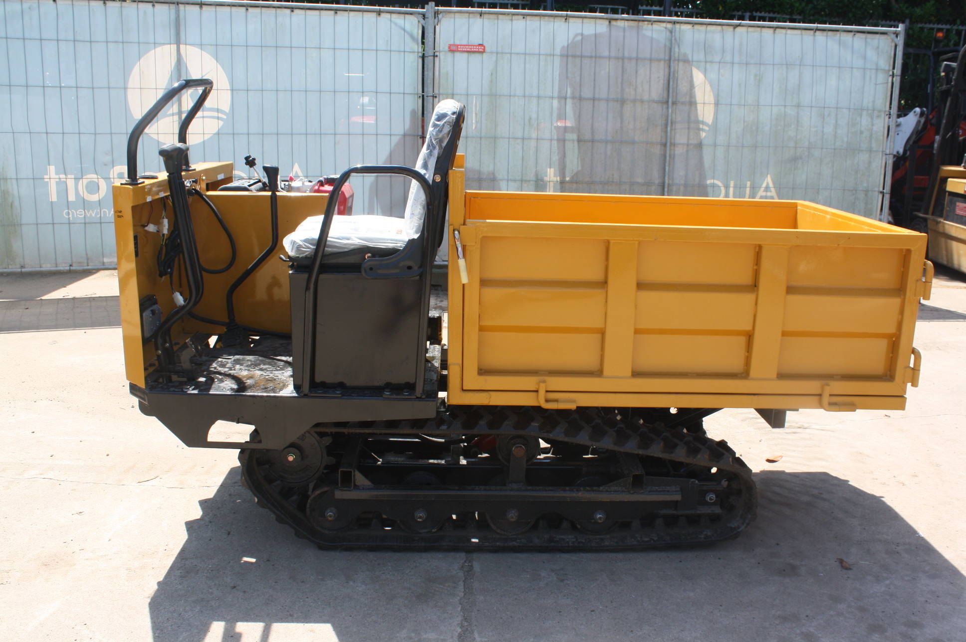 Tracked Dumper Crawler J1500D Diesel 8.2kW New