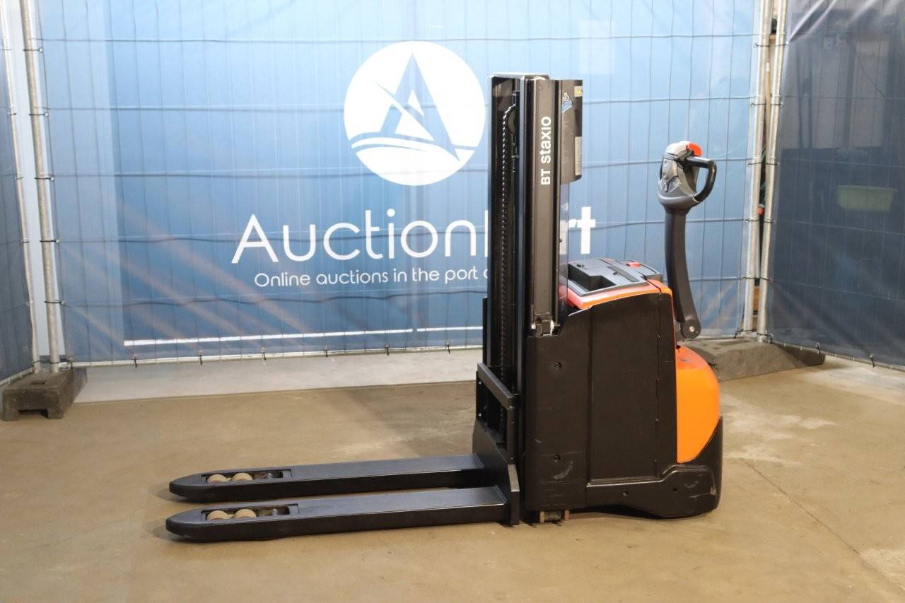 Stacker Toyota SWE200D Electric 2000kg 2.1m 2019