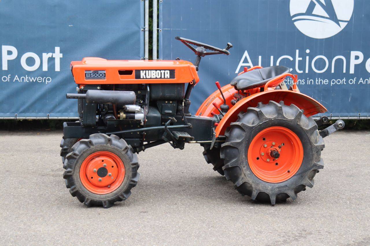 Mini tractor Kubota B5000 Diesel 9hp (Margin)