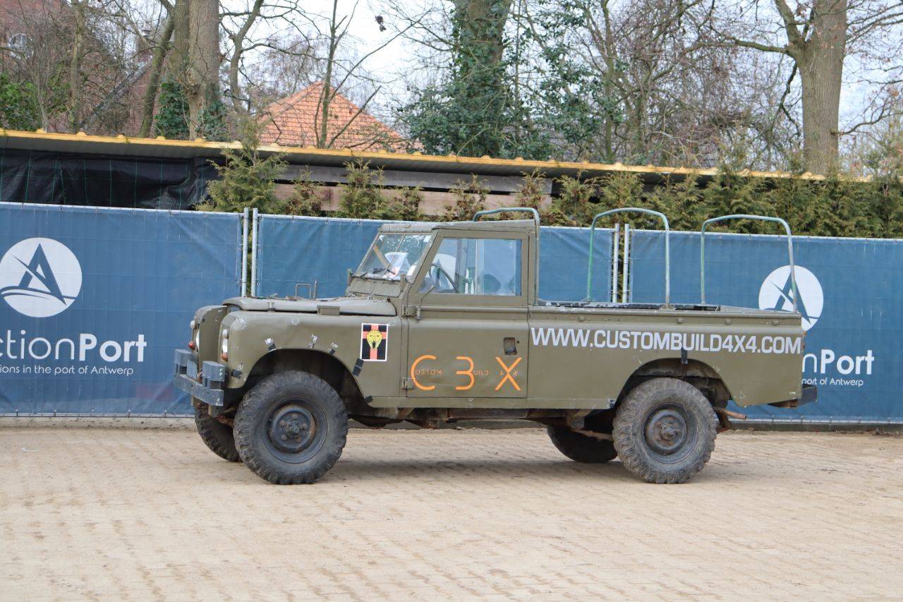 Passenger truck Land Rover Petrol 1959