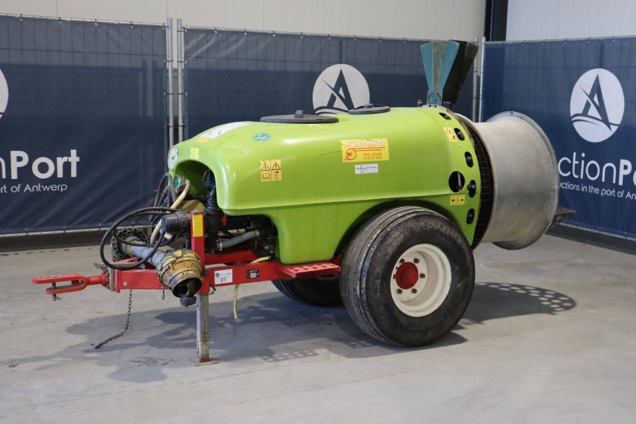 Orchard sprayer Munckhof 105 2005