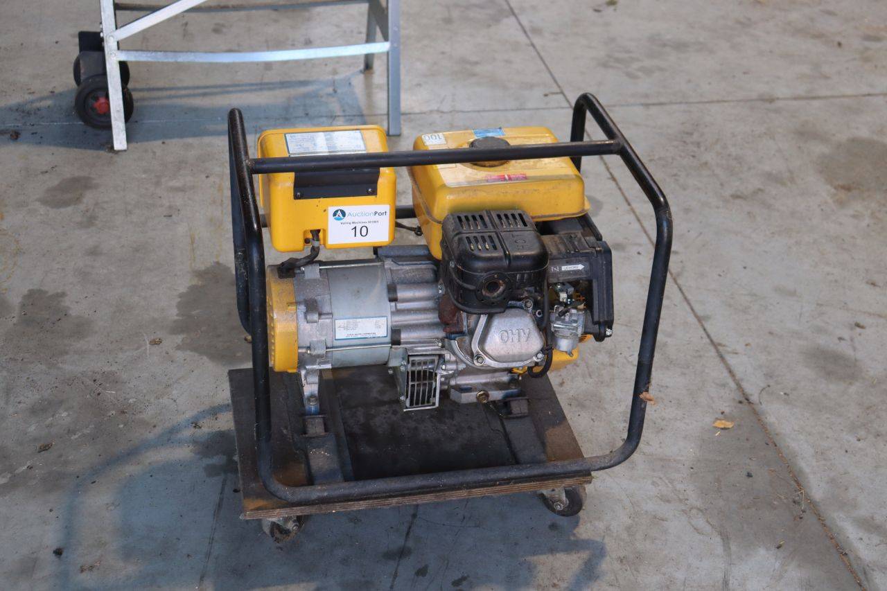 Generatore a benzina Suzuki SV4000P da 3 kVA