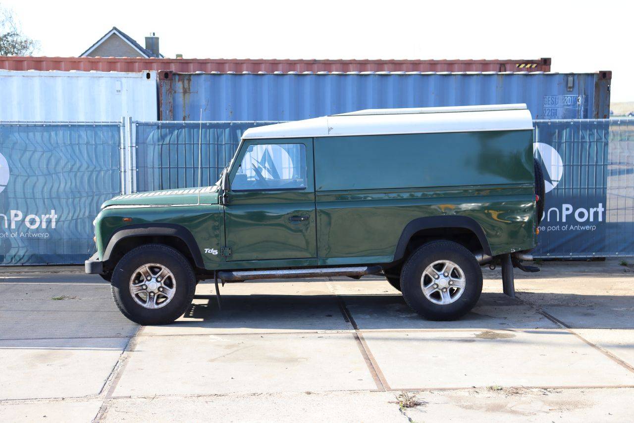 Jeep Land Rover Defender 110 TD5 Hard Top Diesel 123 ch 1999
