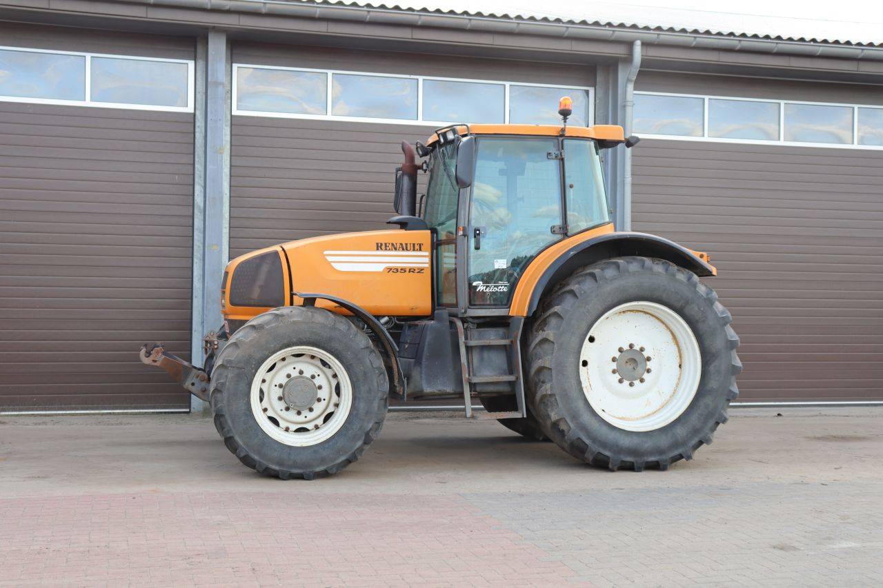 Tractor diésel Renault 735 RZ
