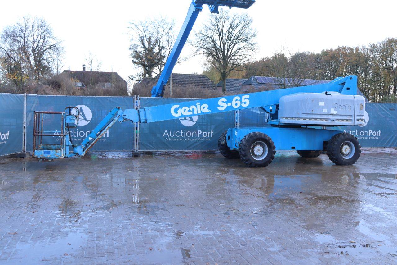 Genie S-65 Diesel 21.8m Telescopic Boom Lift 2000