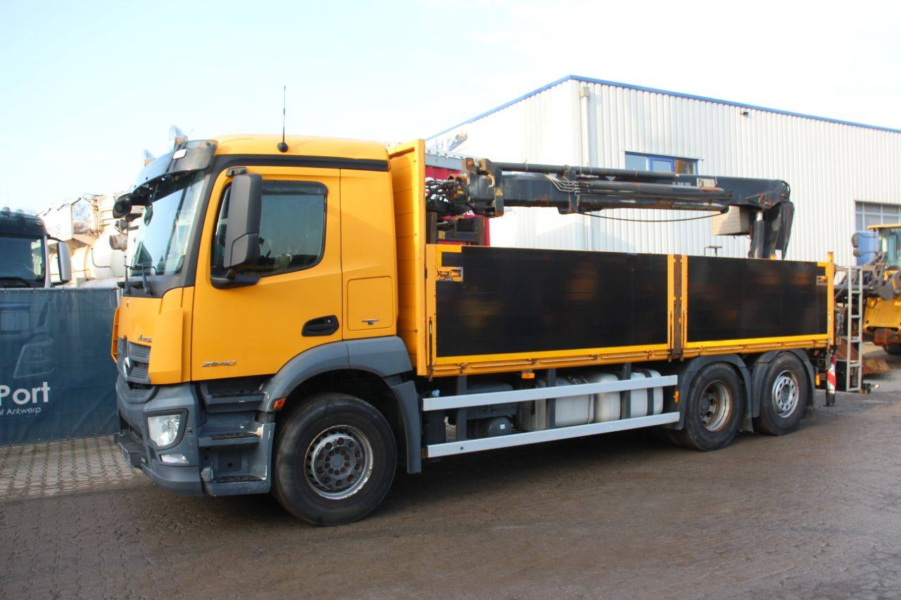 Crane truck Mercedes-Benz Antos 2540 Diesel 2014