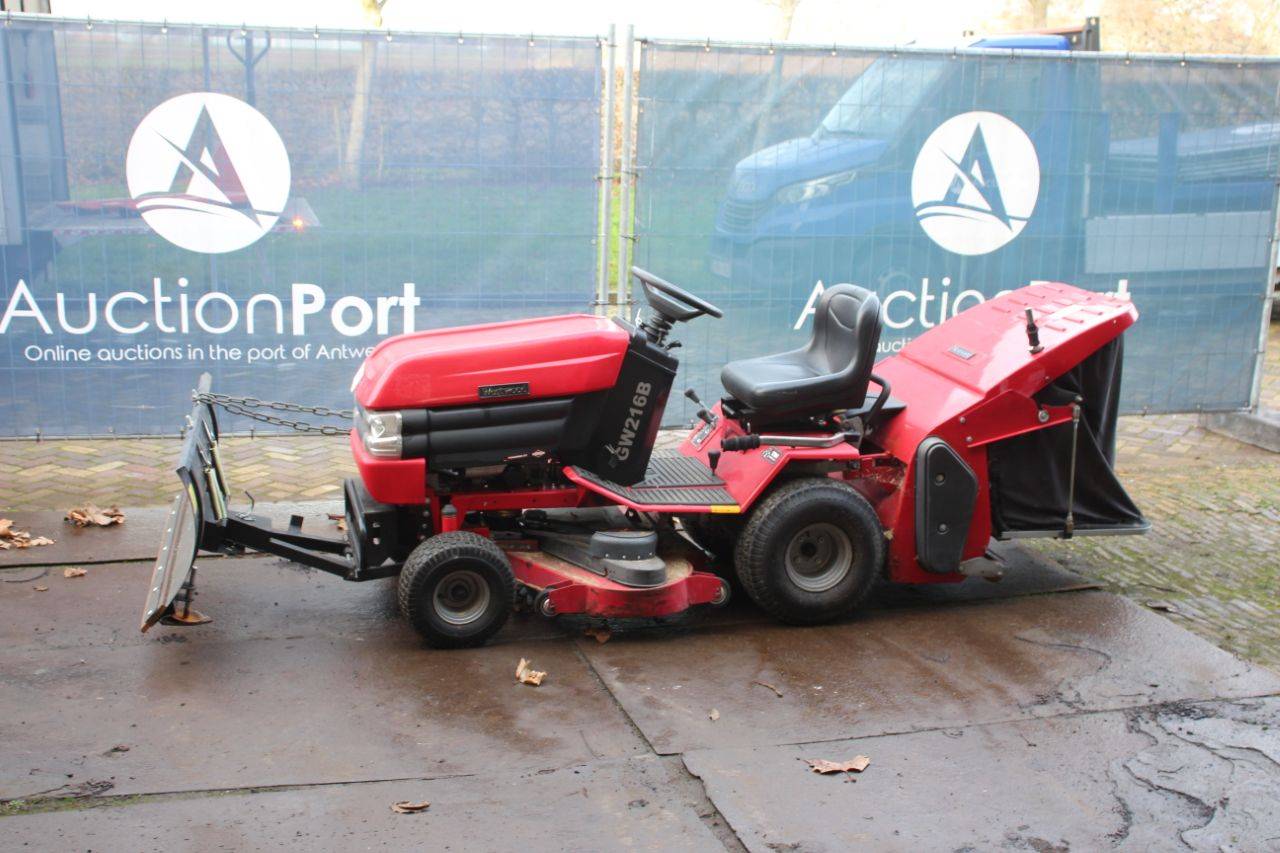 Westwood GW216B Petrol 16hp Riding Mower
