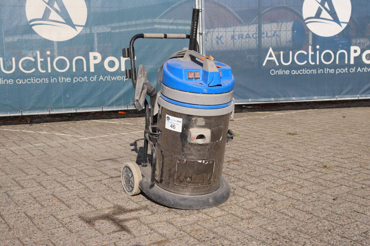 Aspiradora industrial IPC Estic Plus 440M eléctrica de 2,9 kW (2024)