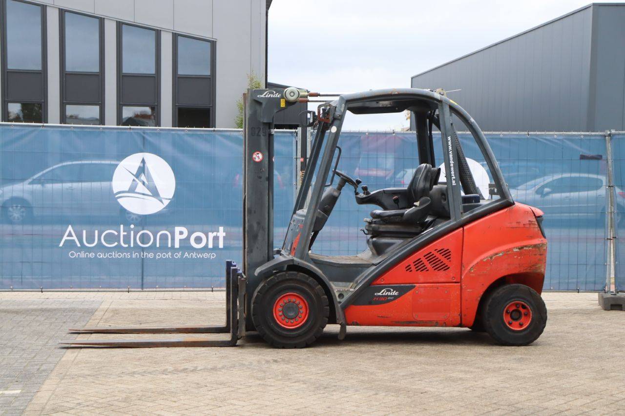 Forklift Linde H30D-02 Diesel 3000kg 7.0m 2014