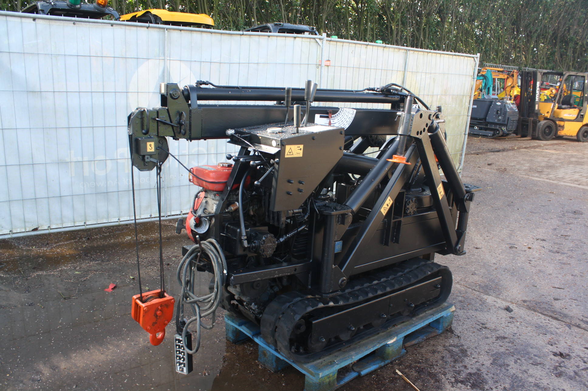Maeda CC154 Petrol Crane