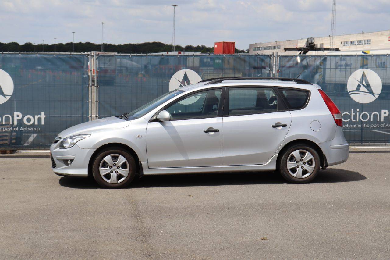 Passenger car Hyundai i30 Diesel 90hp 2011 (Margin)