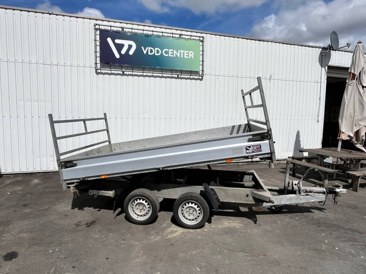 Electric tipper three-sided Hapert Cobalt Ferro 2500kg 2014