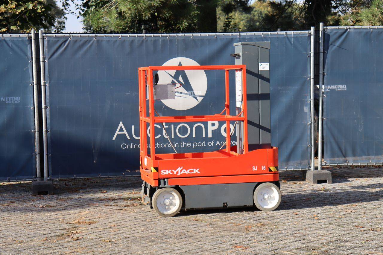 Masthoogwerker Skyjack SJ 16 Elektrisch 2012
